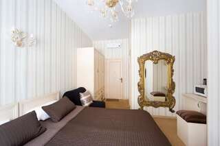 Мини-отель Авеню Санкт-Петербург Большой двухместный номер c 1 кроватью или 2 отдельными кроватями-9